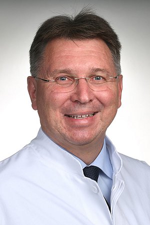 Professor Dr. Bernhard Banas